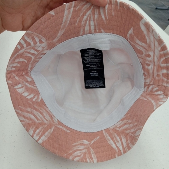 Hurley Bayshore Bucket Hat New with Tags One size fits all Pink Caribbean print - Picture 3 of 8